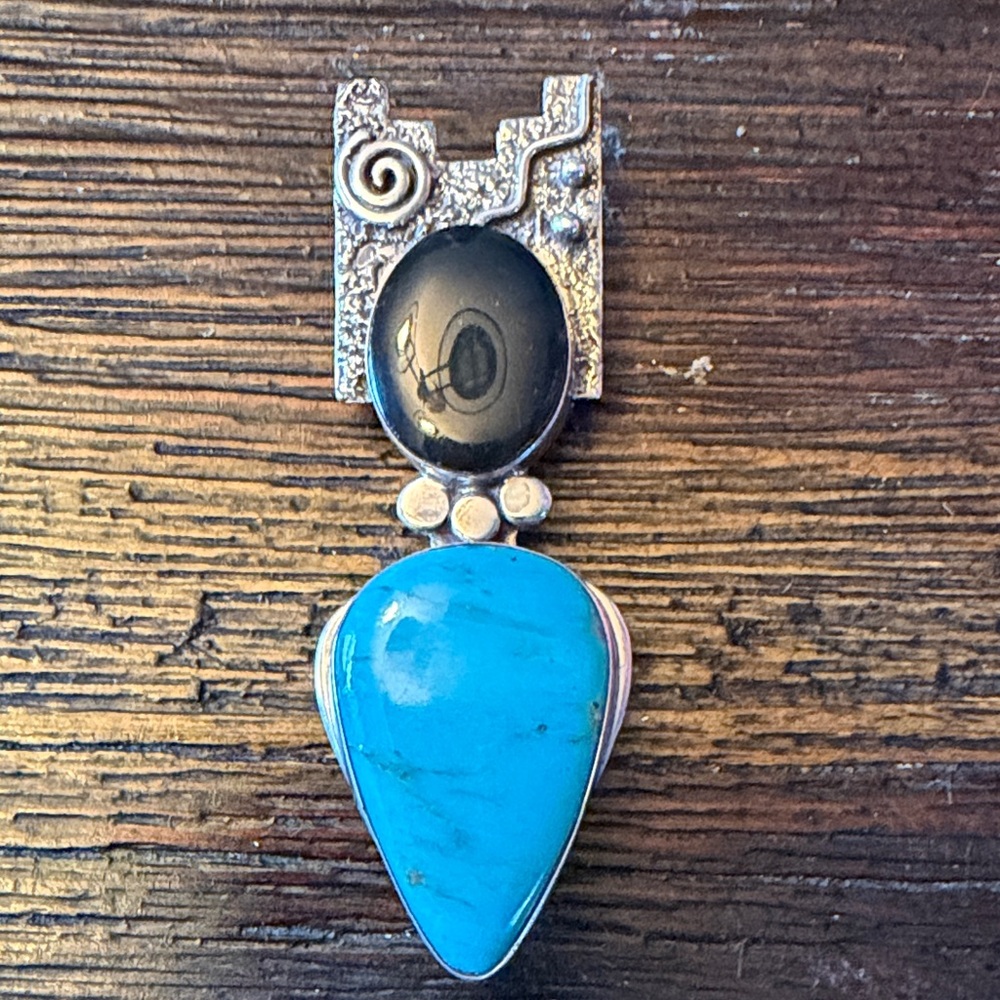 Calvin Peterson Turquoise & Black Onyx Pendant/Pin